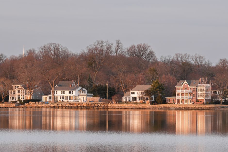 Connecticut Shoreline Flooding: Guidance for Property Owners