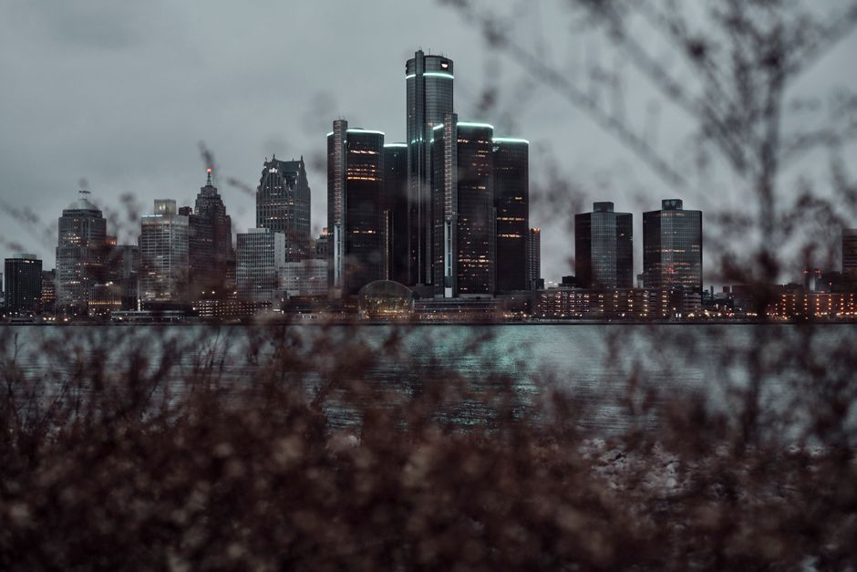 Detroit Housing Market Decline: What Michigan Buyers Should Know