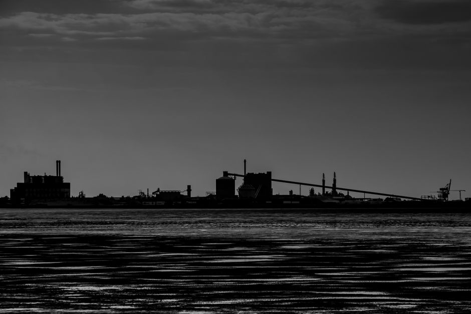 Whiting Indiana BP Labor Dispute and Local Economic Effects